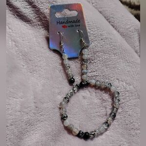 Handmade pretty gray dragons vein pair of dainty earrings and bracelet